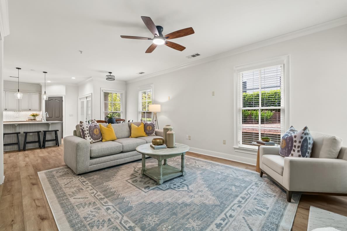 311 Grant Park Dr