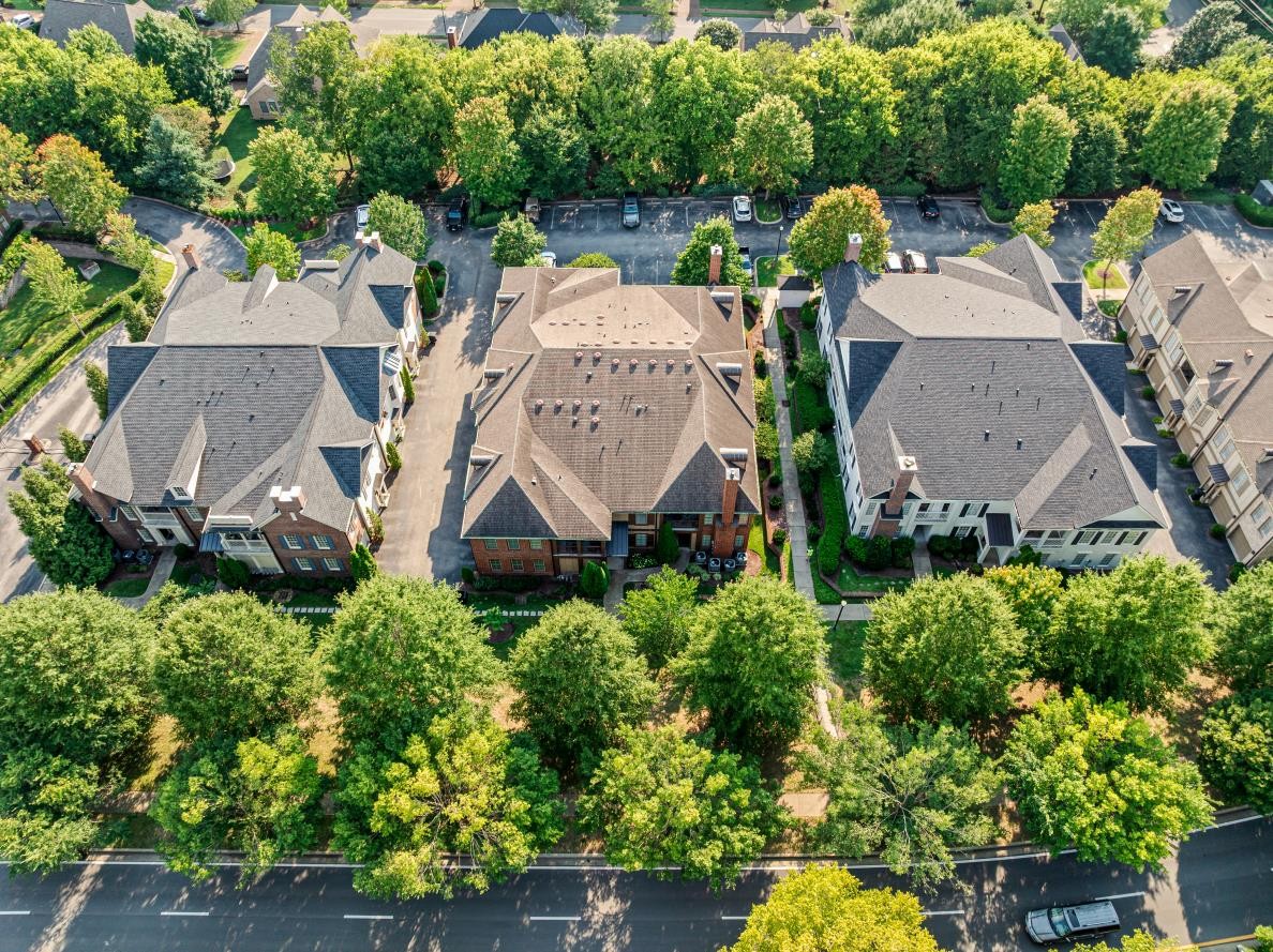 311 Grant Park Dr