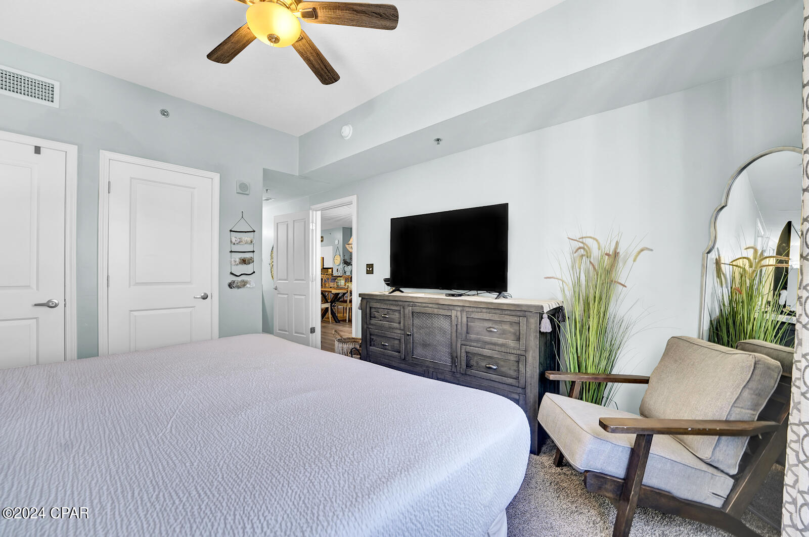 9900 S Thomas Drive Unit: 1928