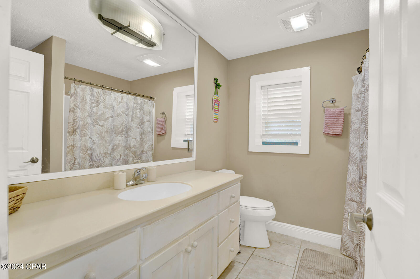 5116 Beach Drive