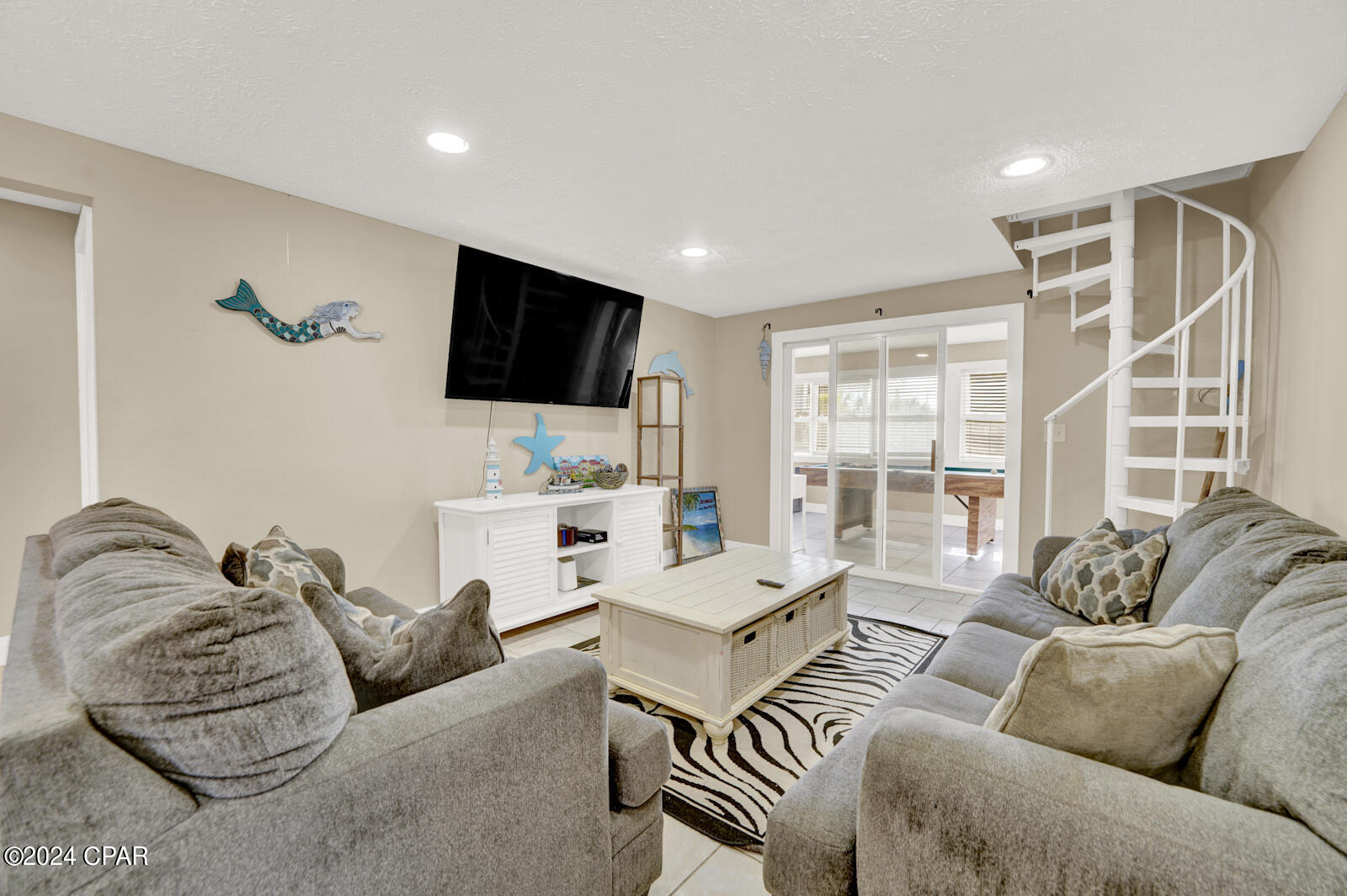 5116 Beach Drive