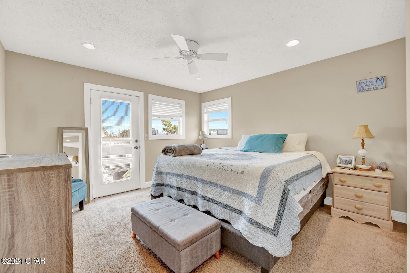 5116 Beach Drive