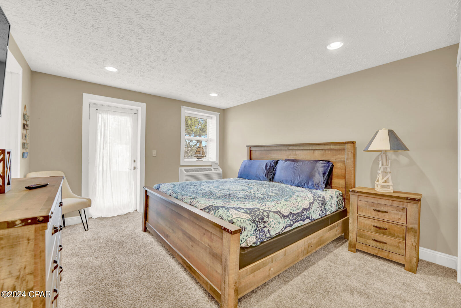 5116 Beach Drive