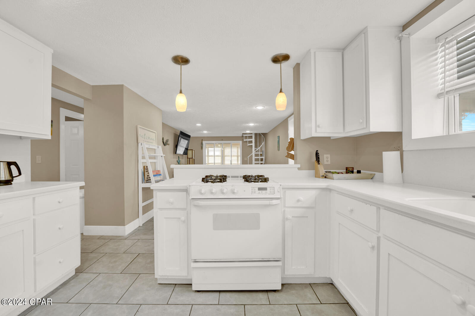 5116 Beach Drive