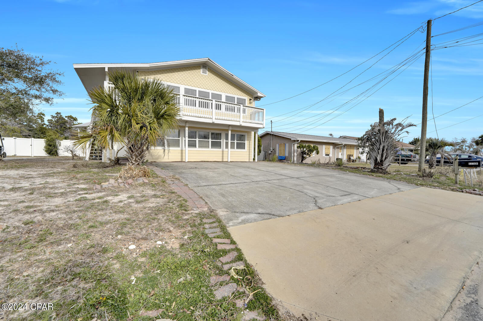 5116 Beach Drive