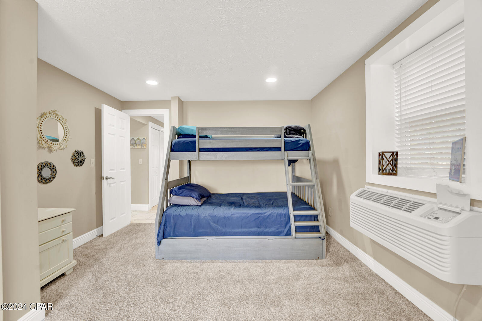 5116 Beach Drive