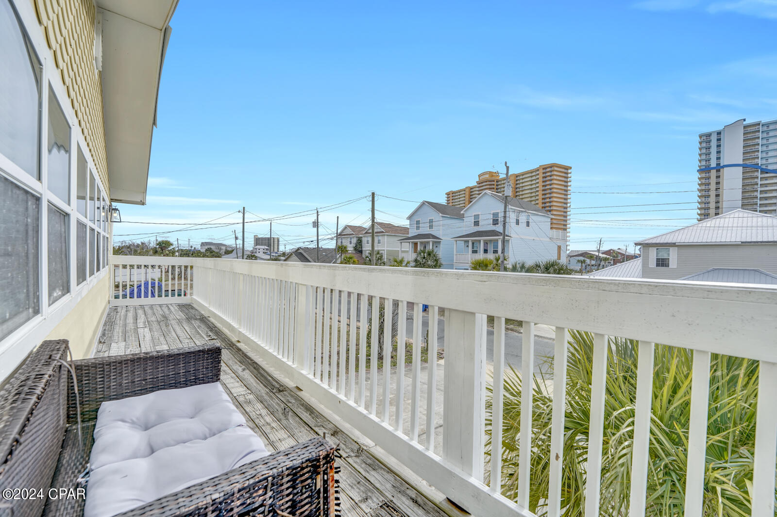 5116 Beach Drive