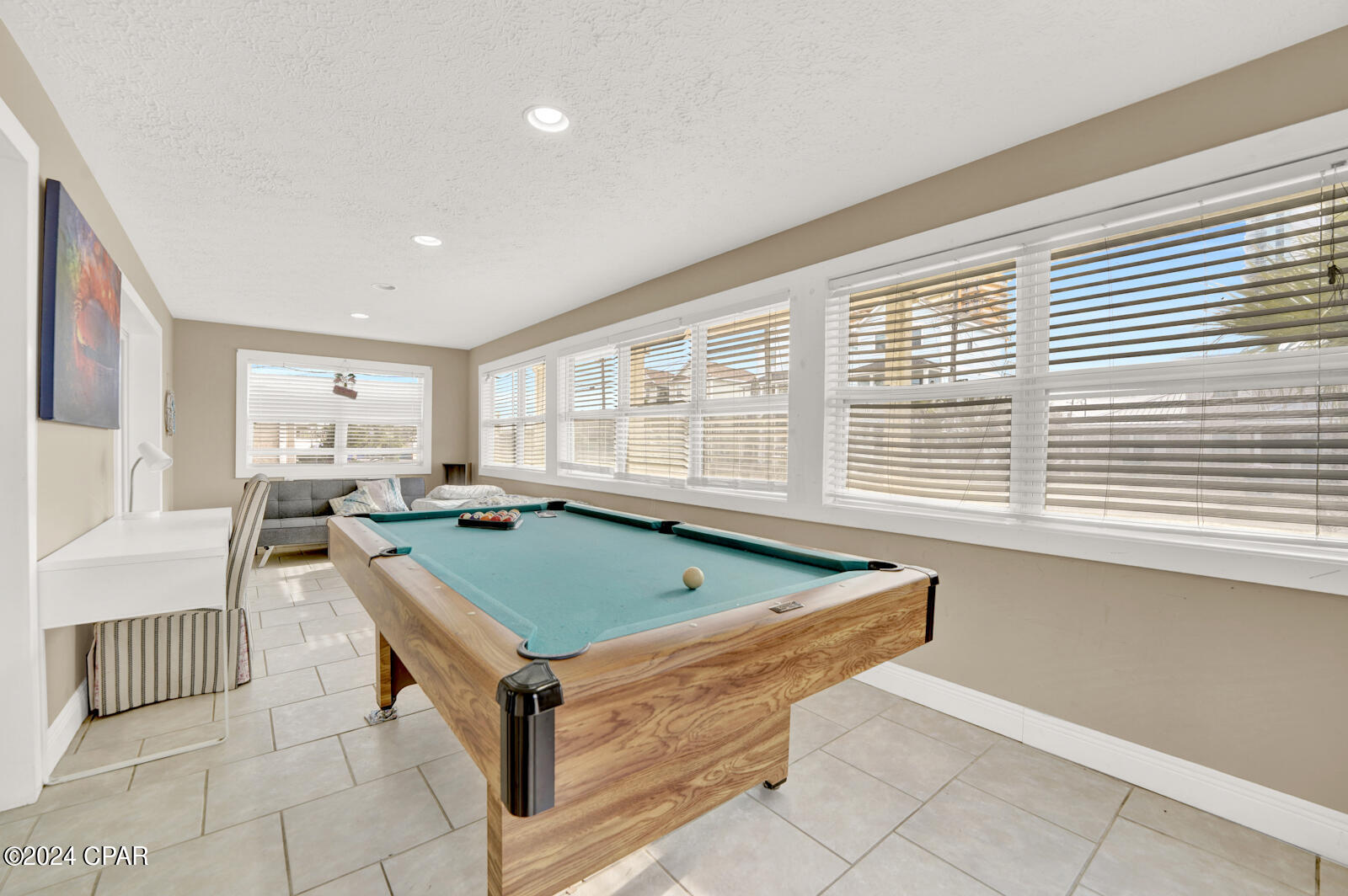 5116 Beach Drive