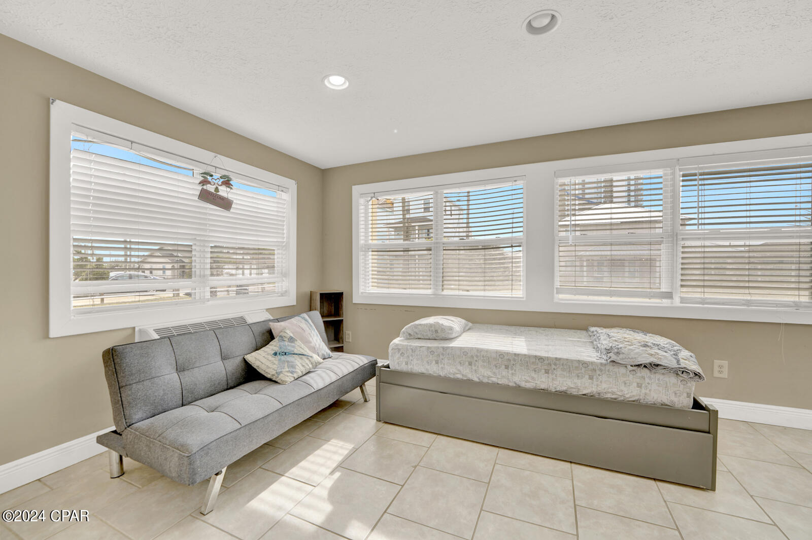 5116 Beach Drive
