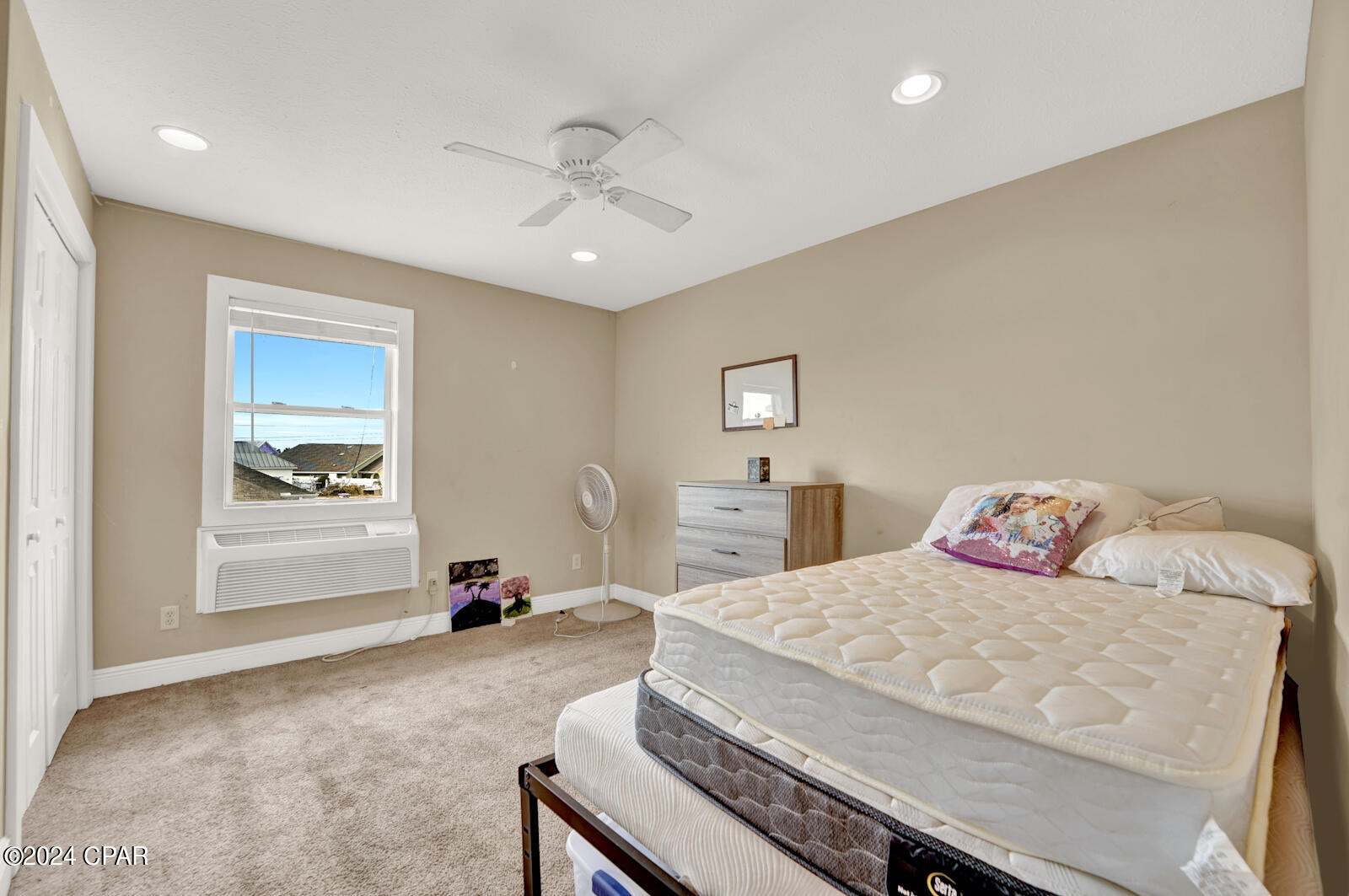 5116 Beach Drive