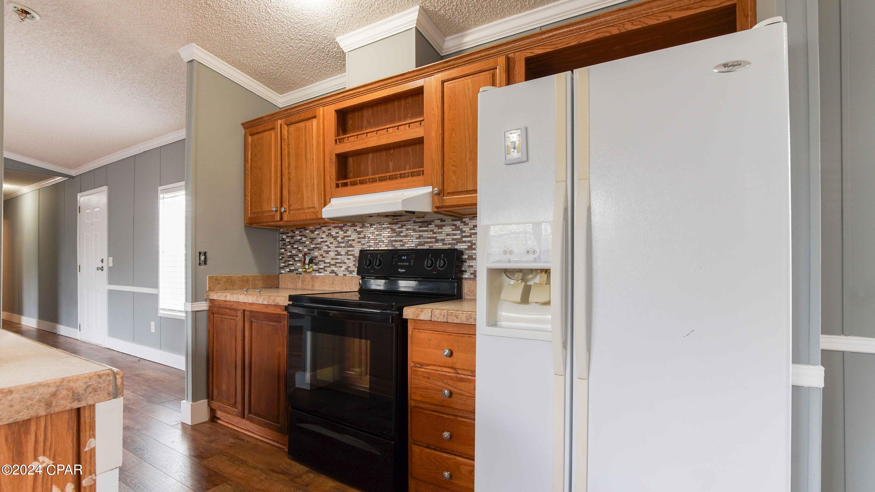 11901 Magnolia Street