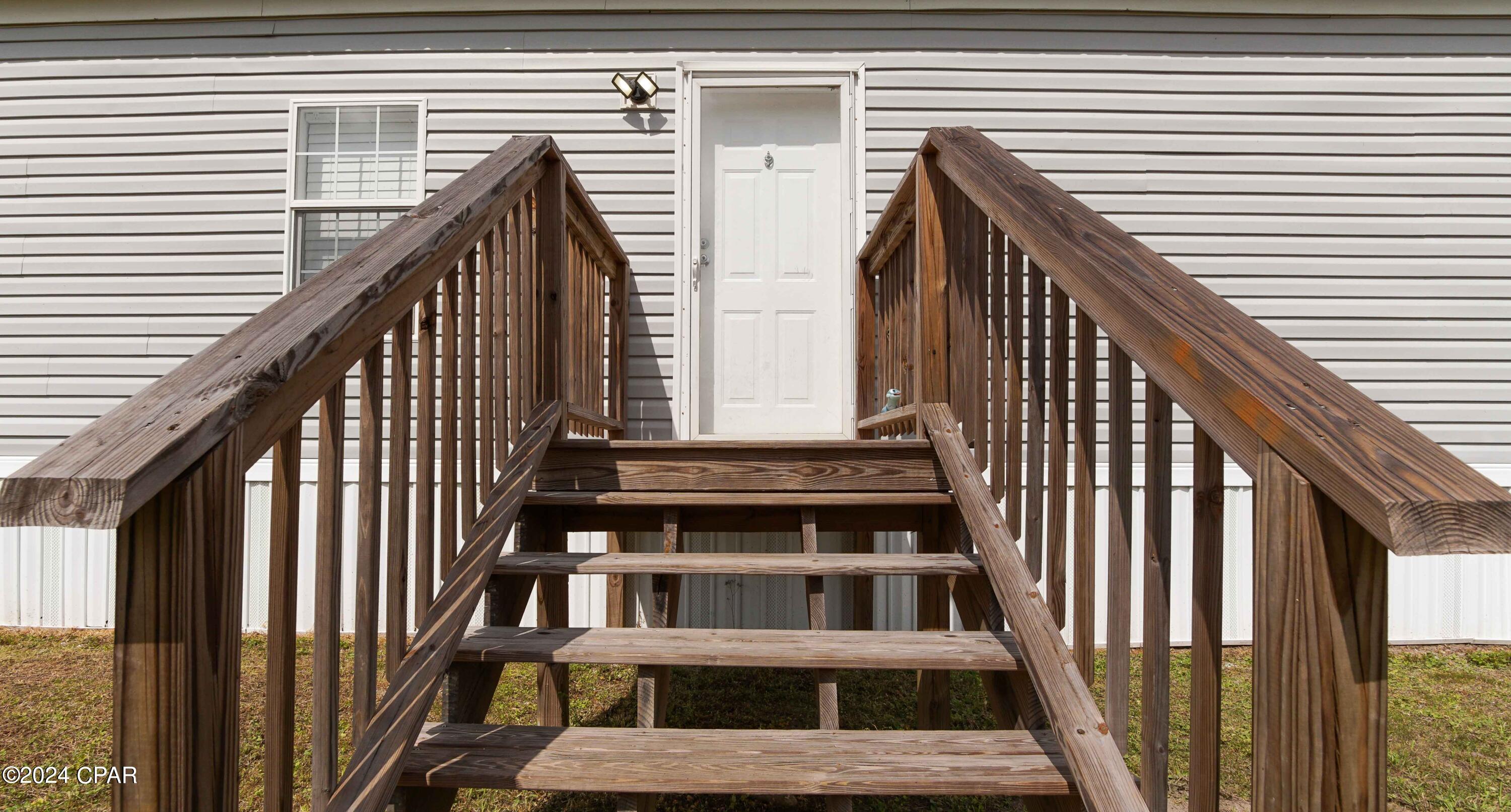 11901 Magnolia Street