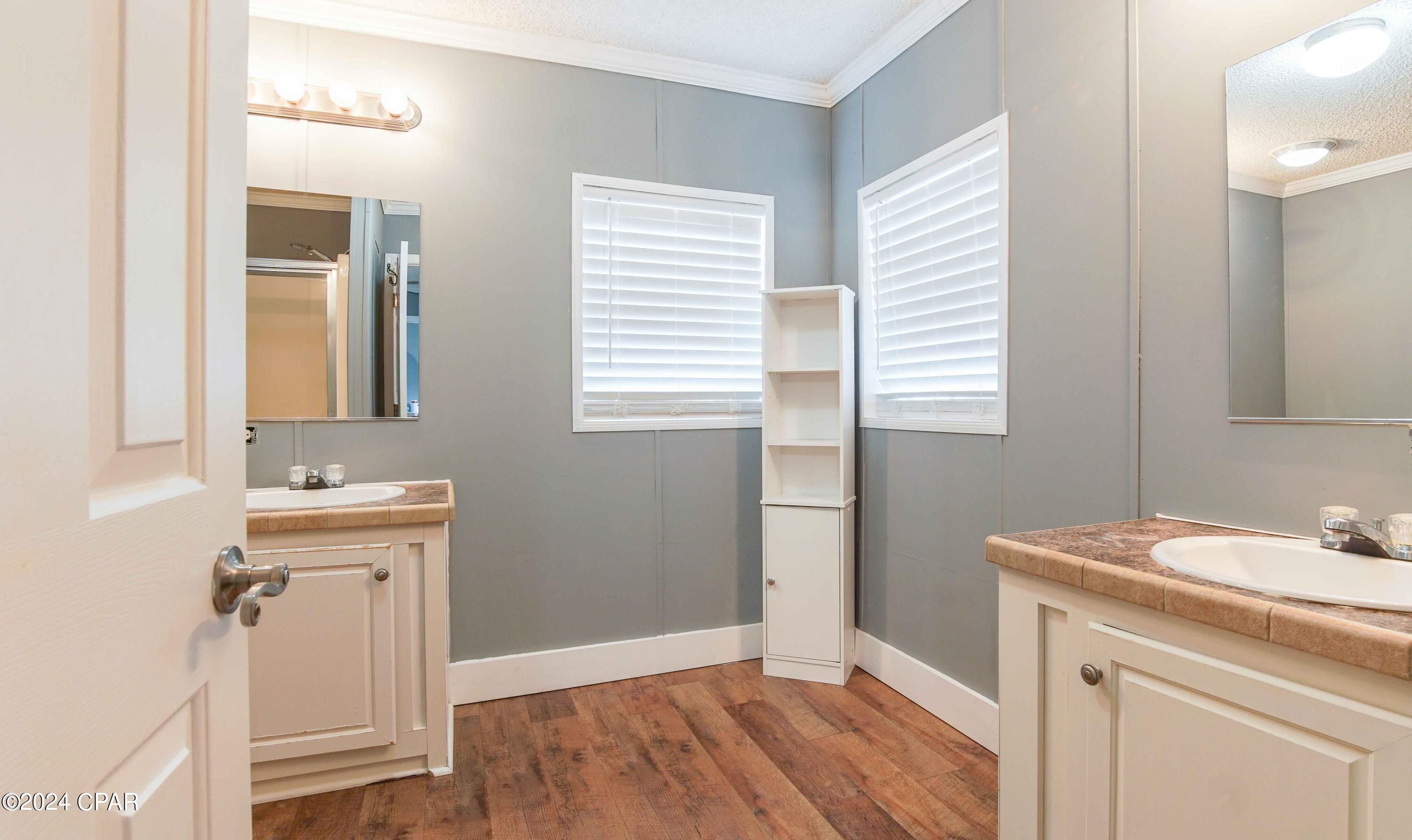 11901 Magnolia Street