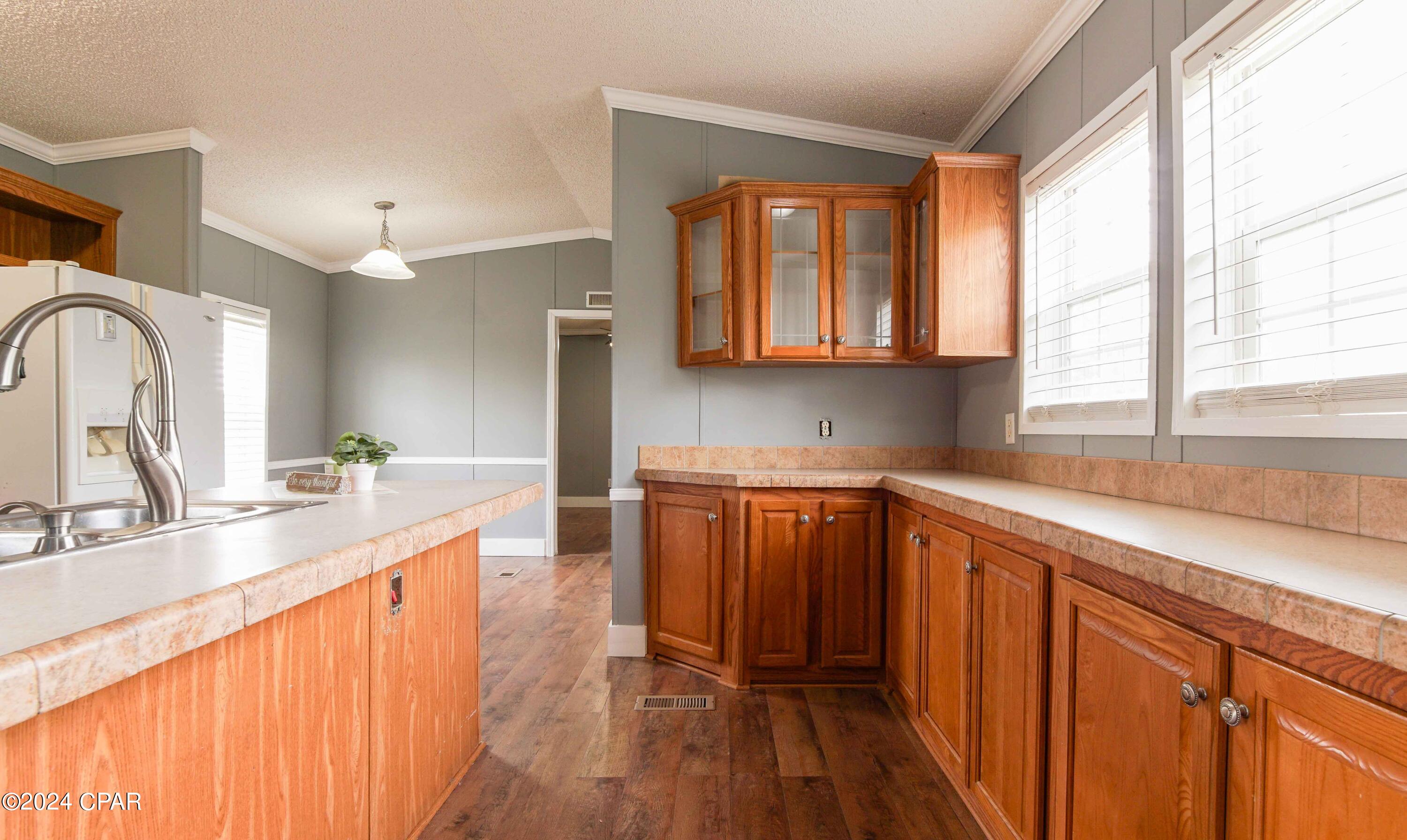 11901 Magnolia Street