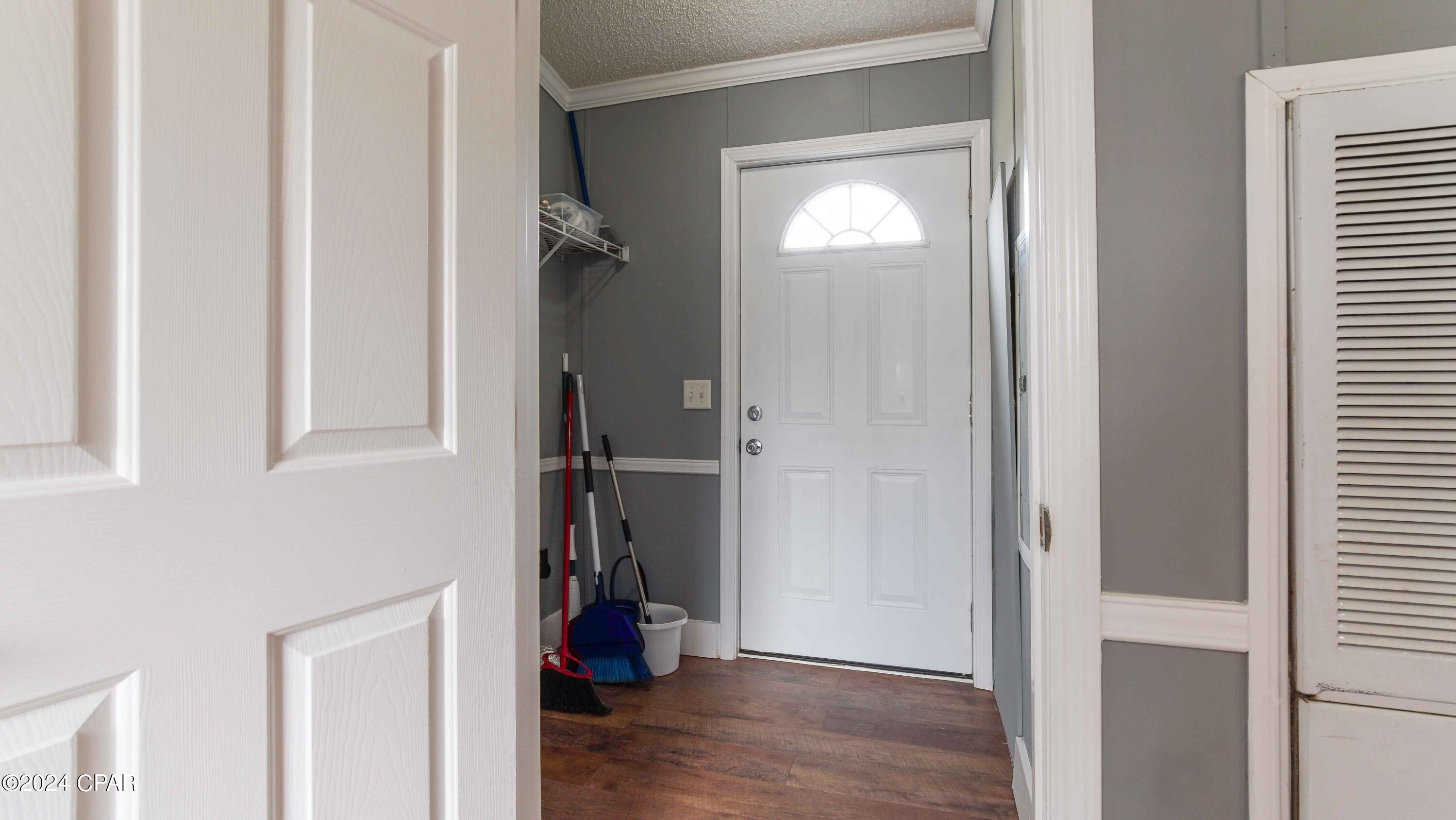 11901 Magnolia Street