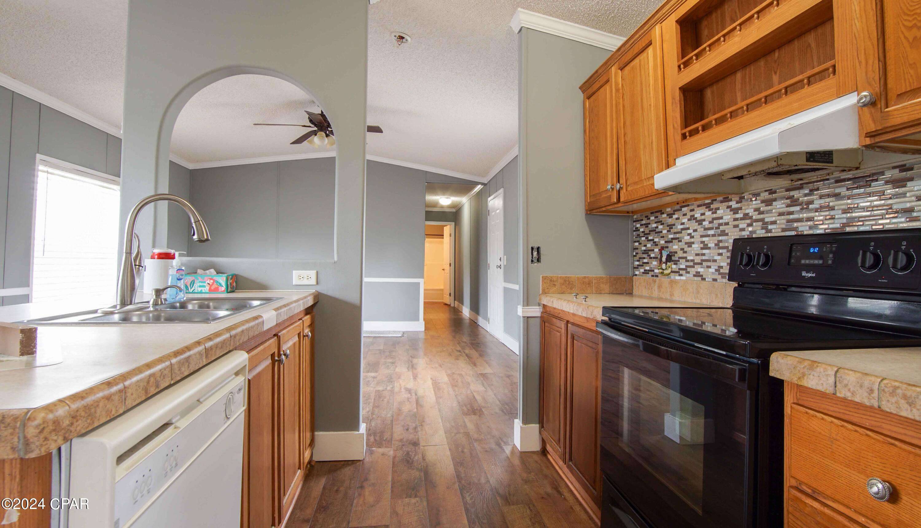 11901 Magnolia Street