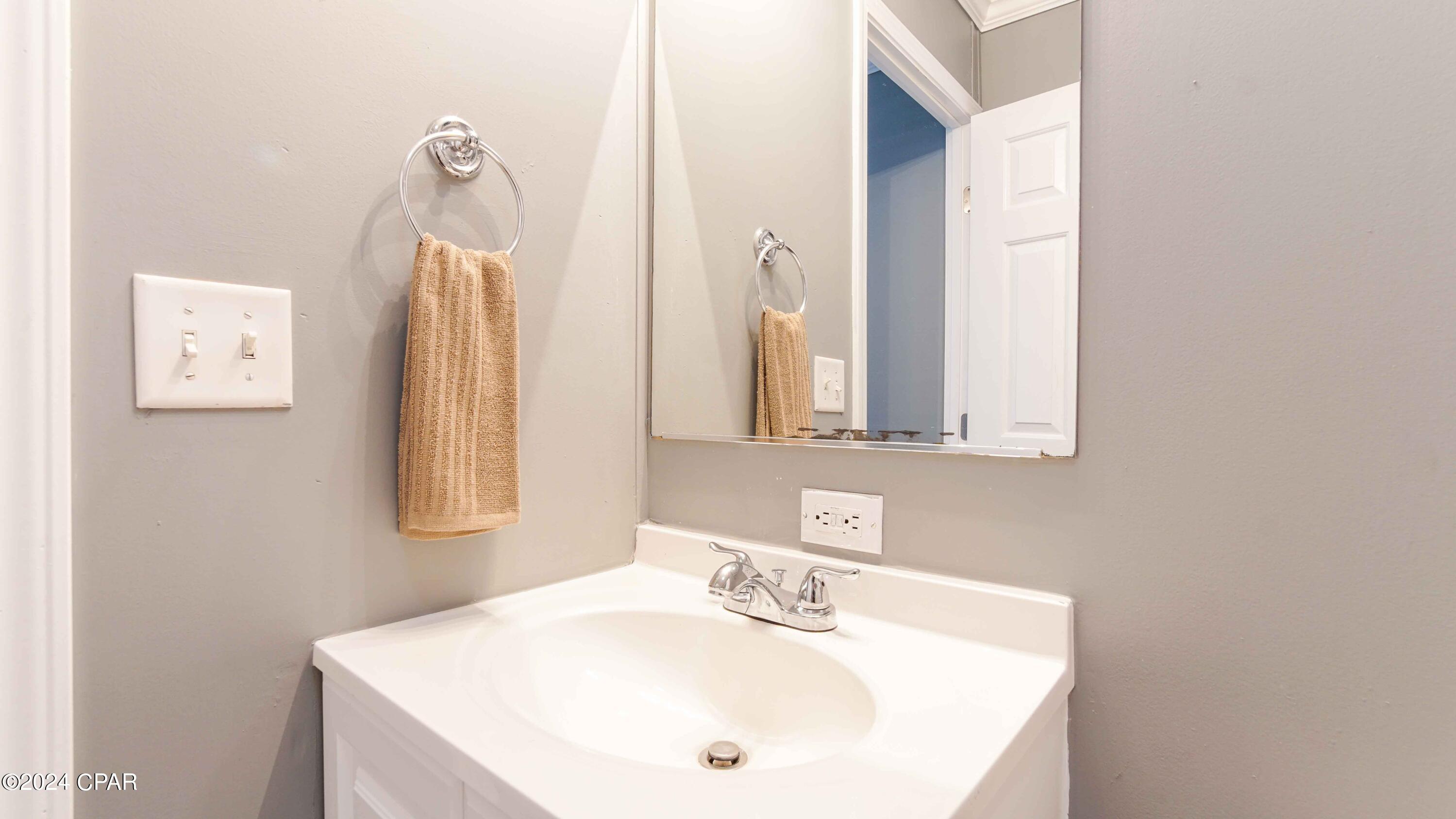 11901 Magnolia Street