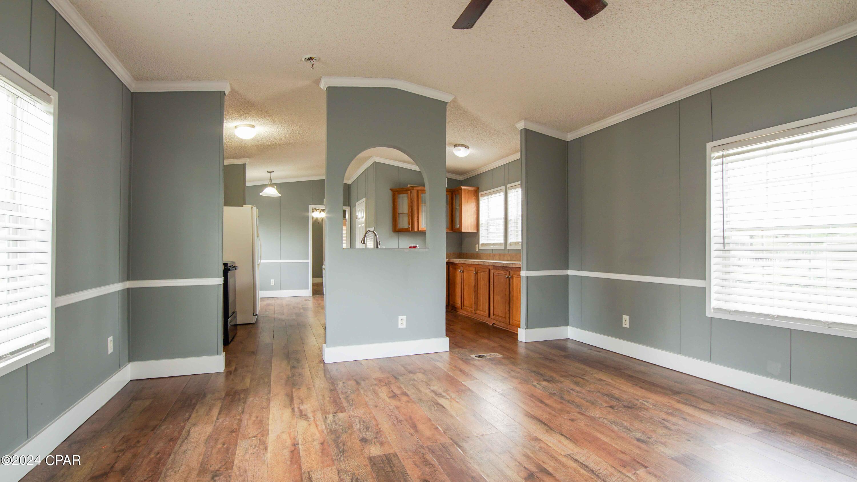 11901 Magnolia Street