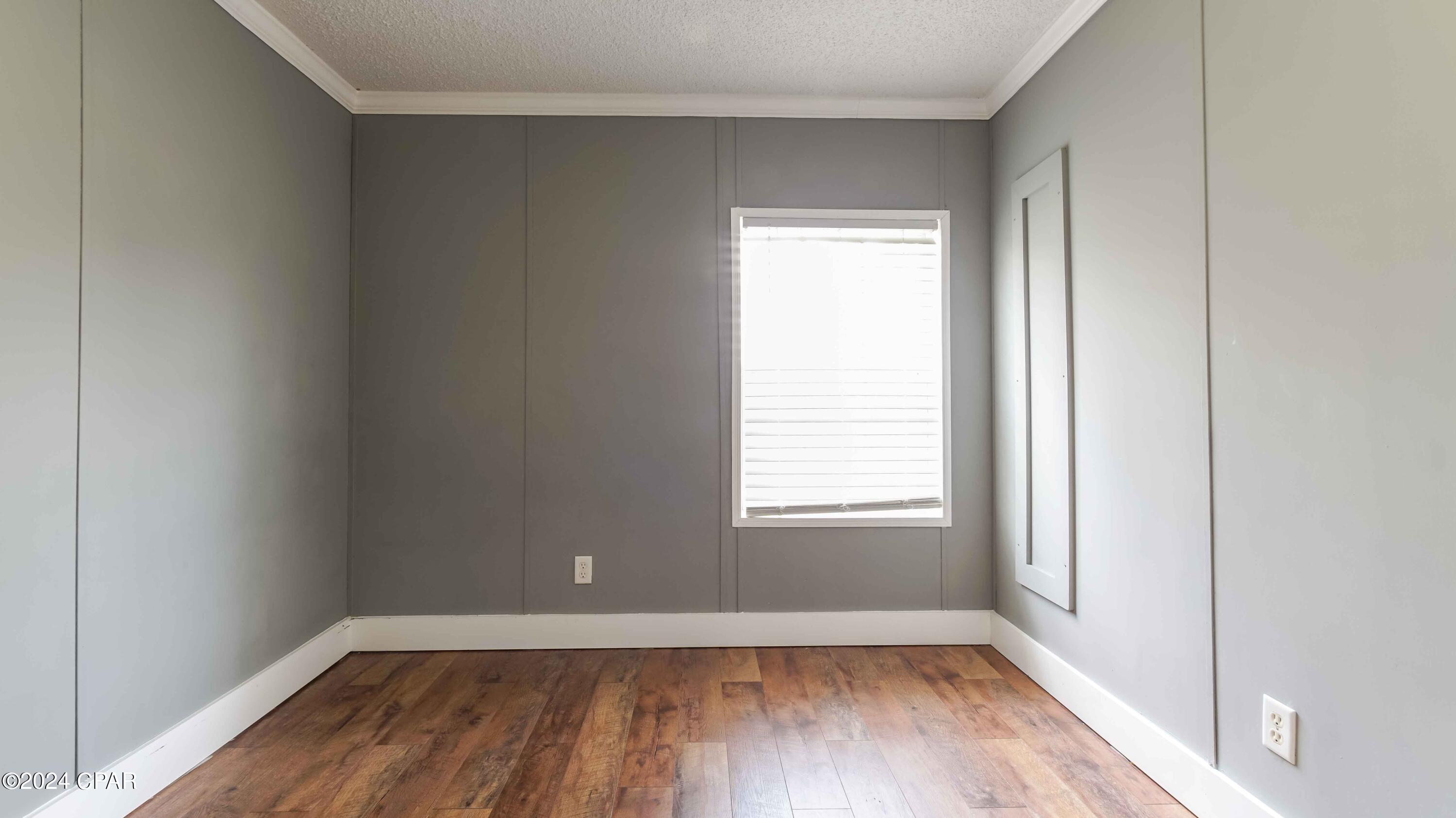 11901 Magnolia Street