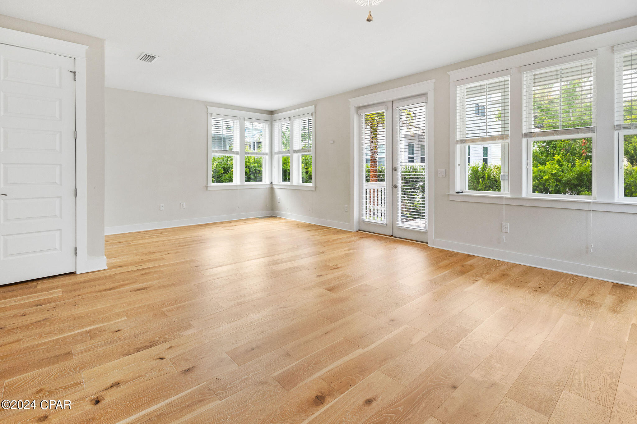 79 S Grande Pointe Drive