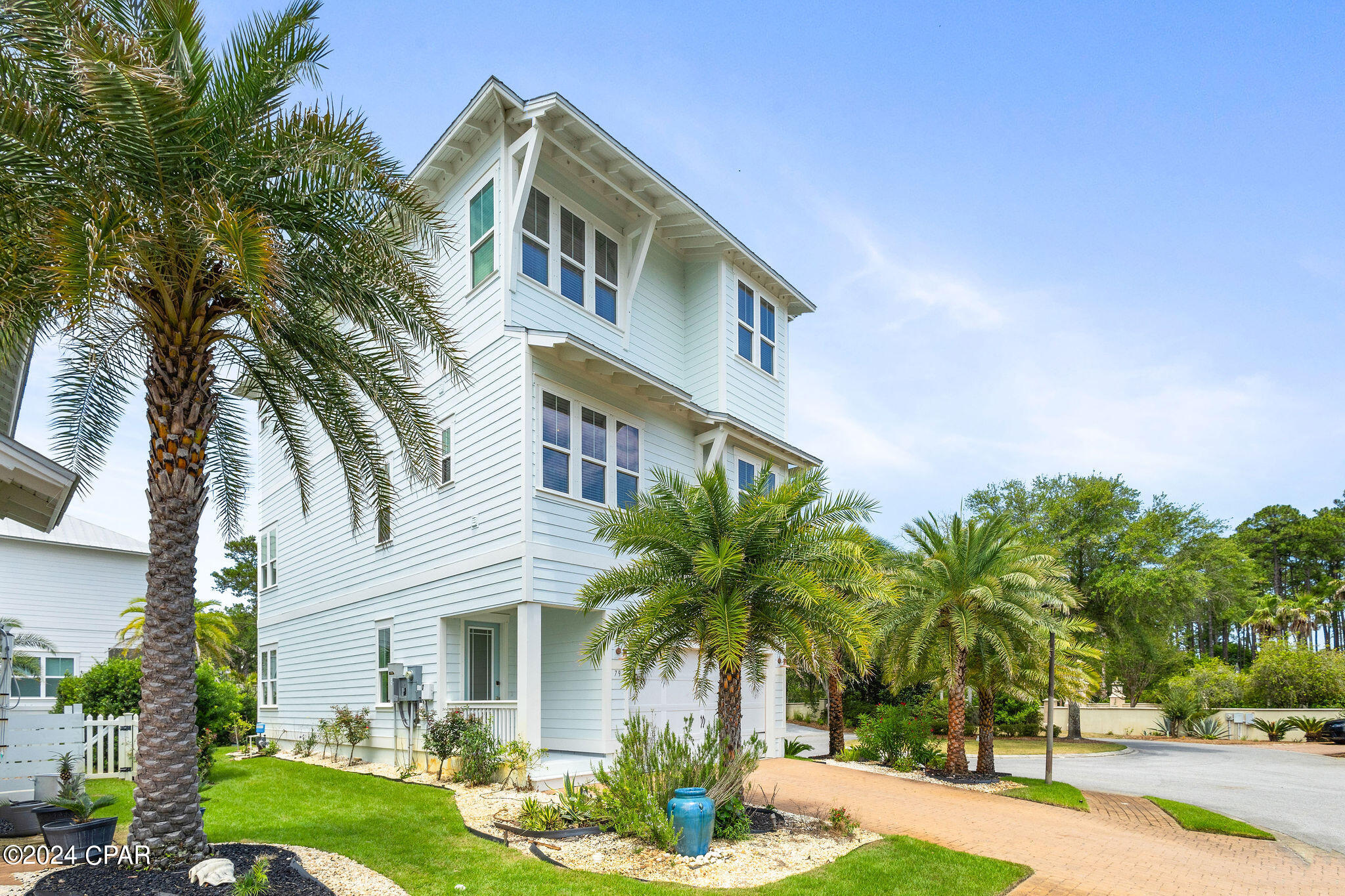 79 S Grande Pointe Drive
