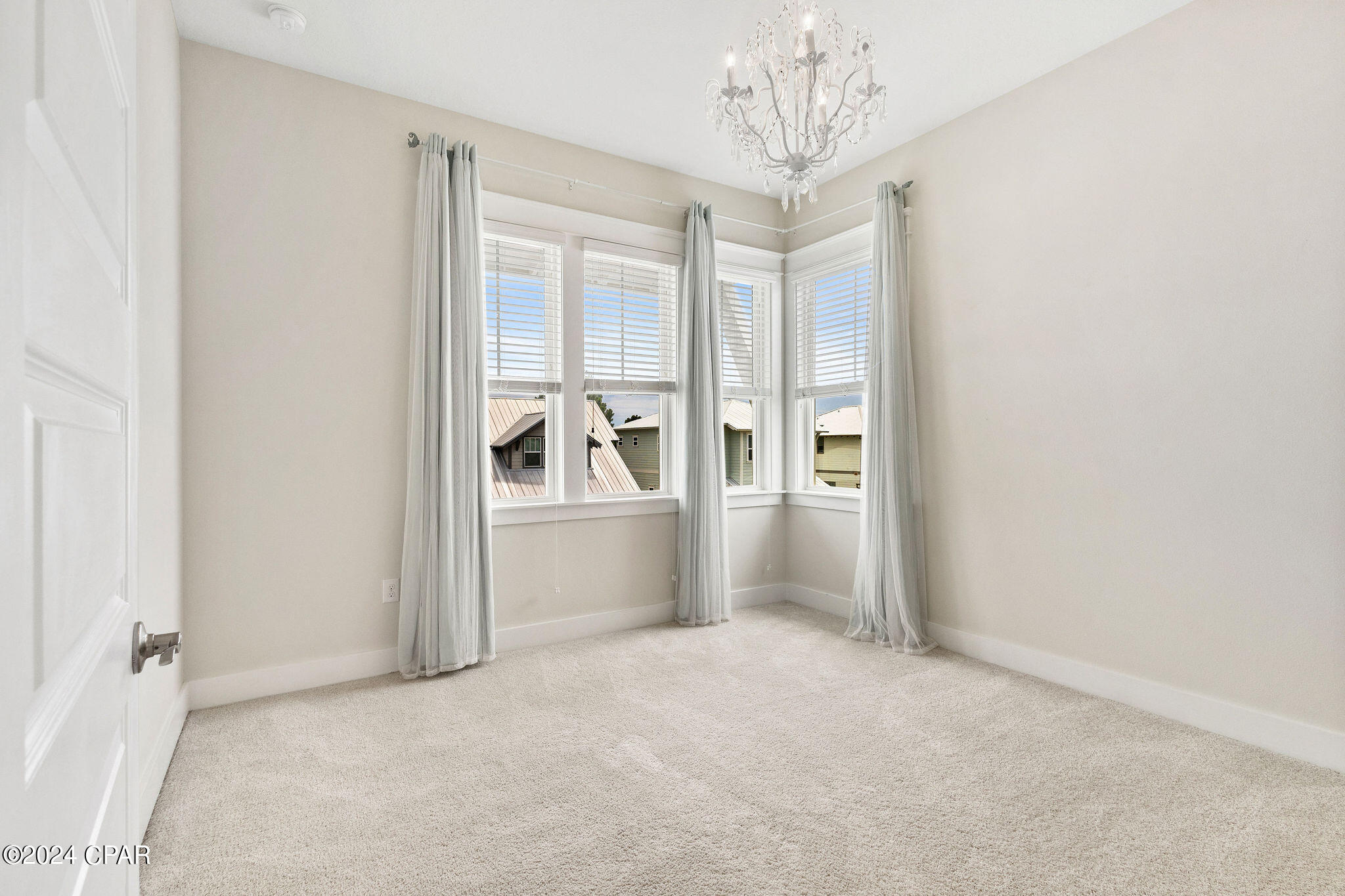 79 S Grande Pointe Drive