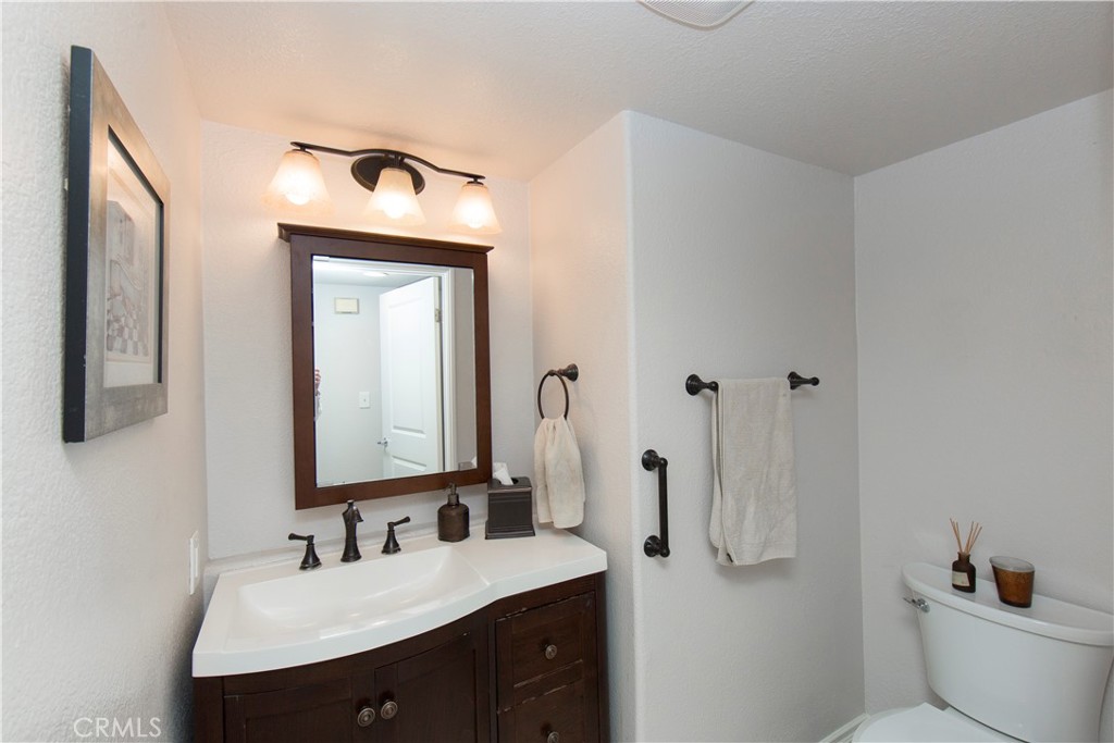 286 N Madison Avenue 103