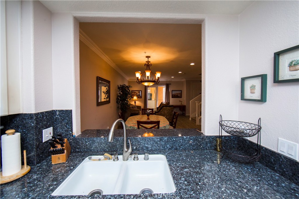 286 N Madison Avenue 103