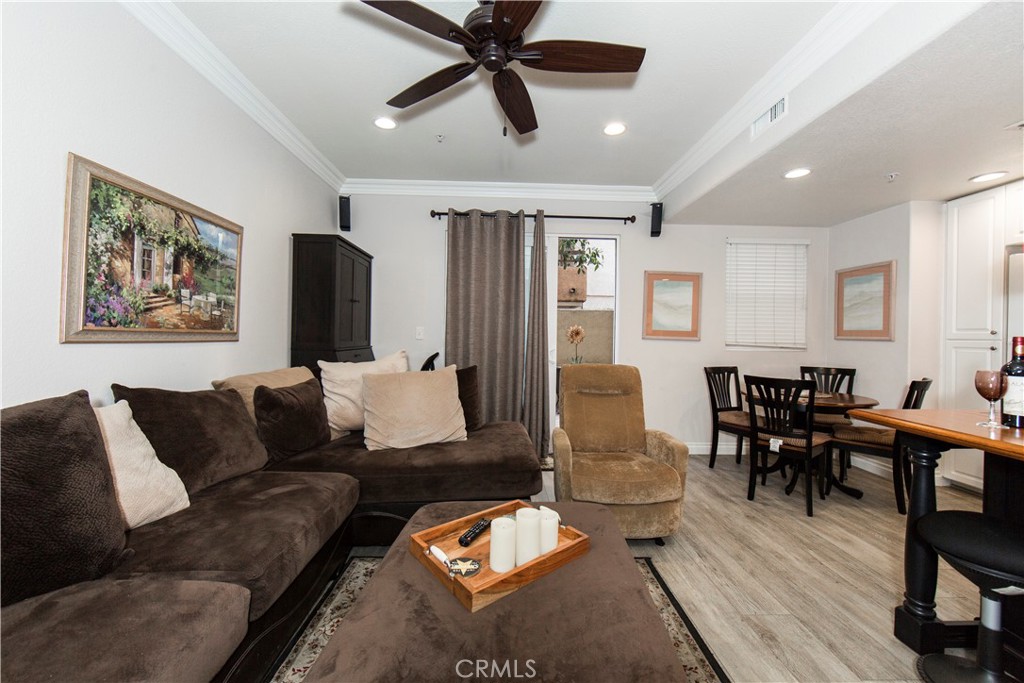 286 N Madison Avenue 103