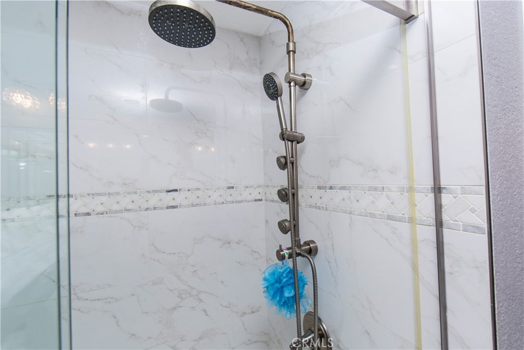 286 N Madison Avenue 103