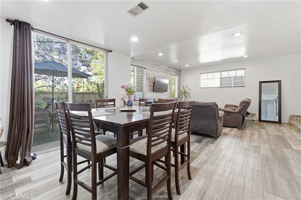 517 Orange Grove