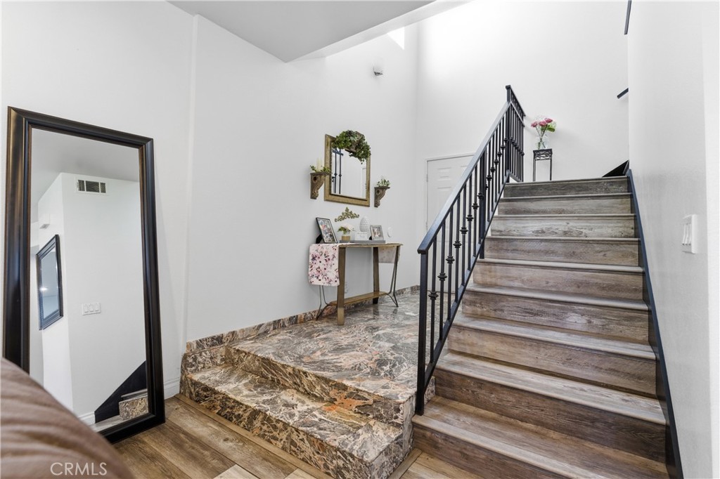 517 Orange Grove