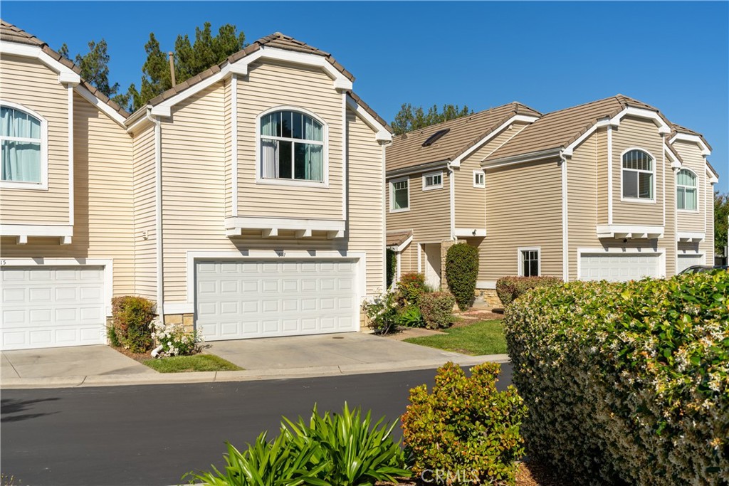 517 Orange Grove
