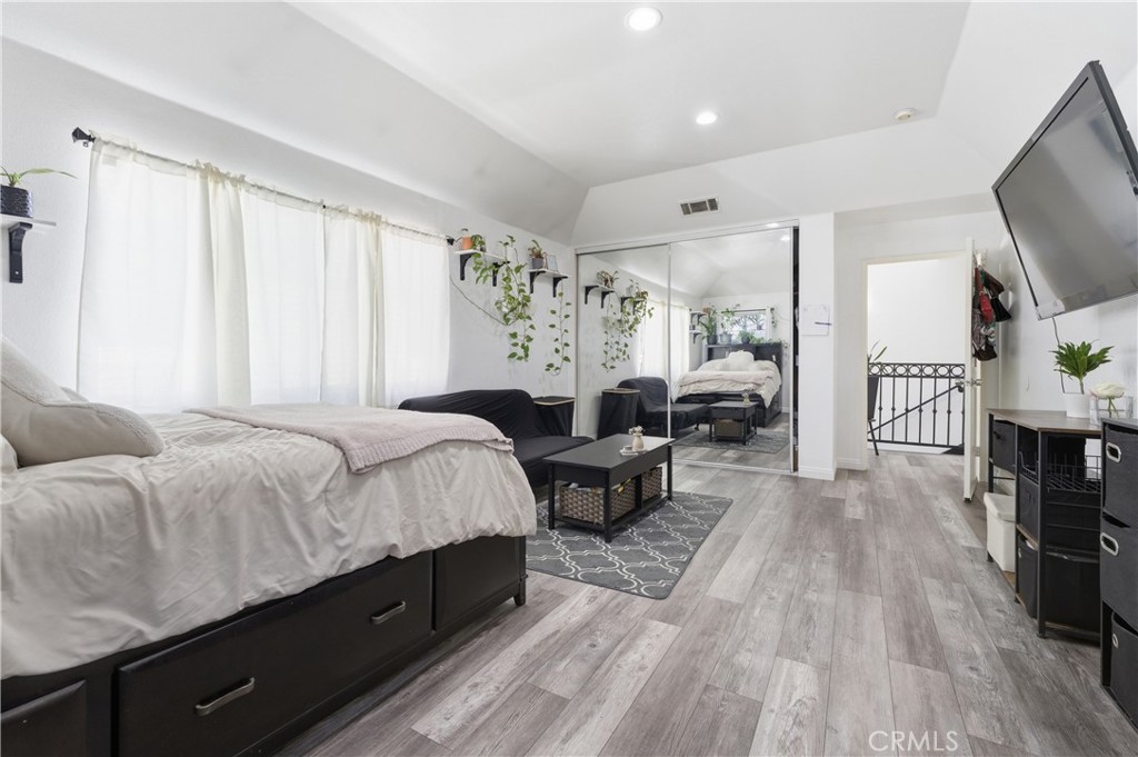 517 Orange Grove