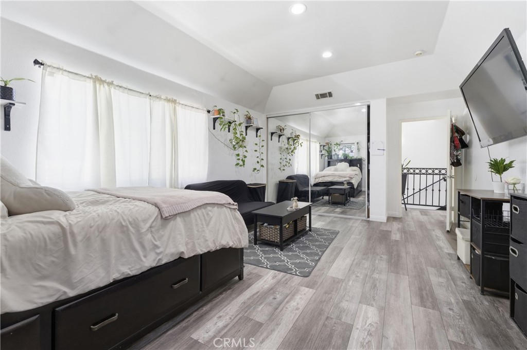 517 Orange Grove