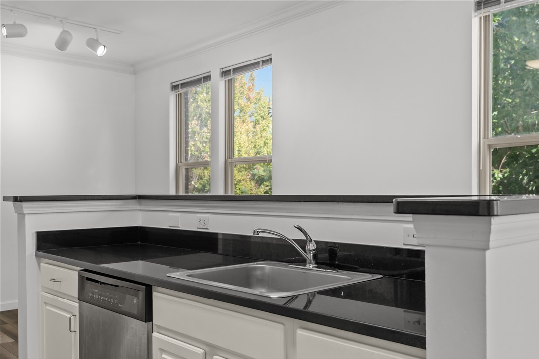 1000 Providence Place 339