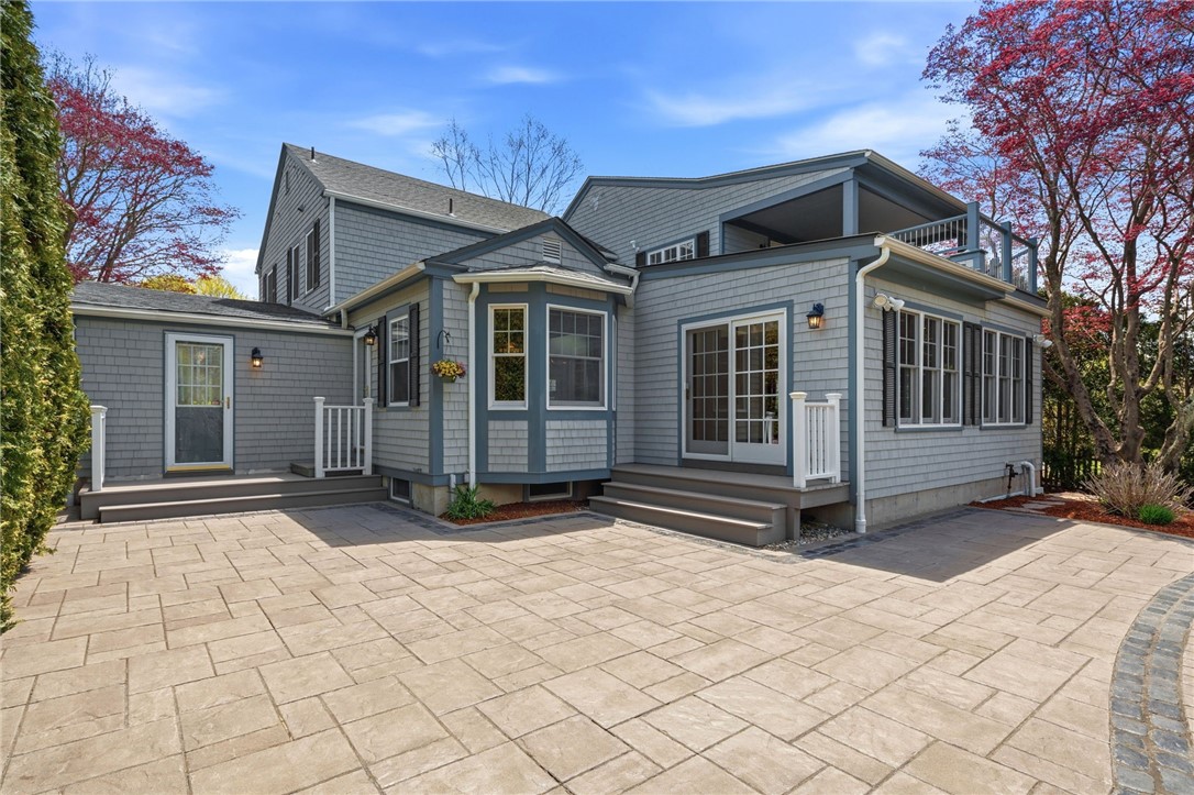 23 HILLCREST Road