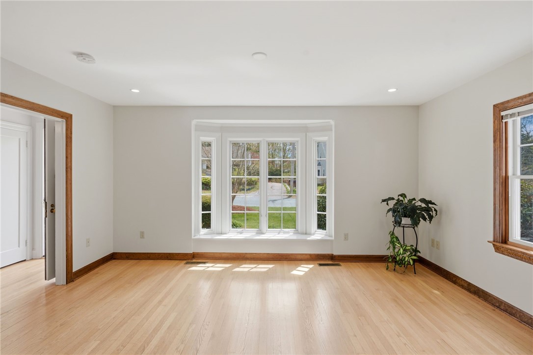 23 HILLCREST Road