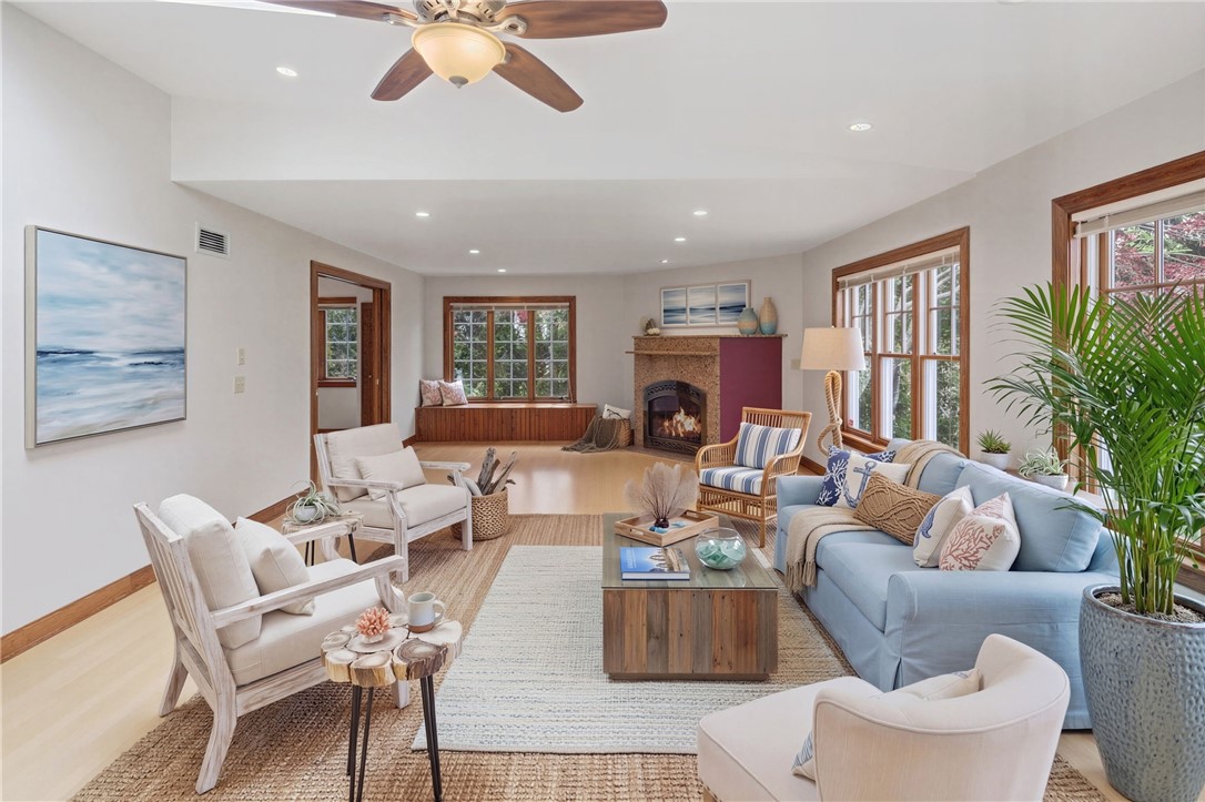 23 HILLCREST Road