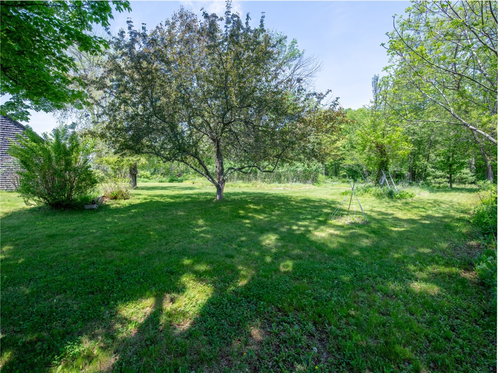 383 Putnam Pike