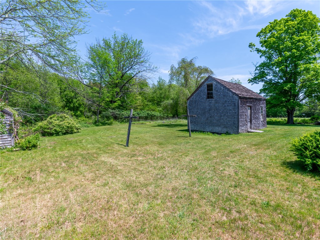 383 Putnam Pike