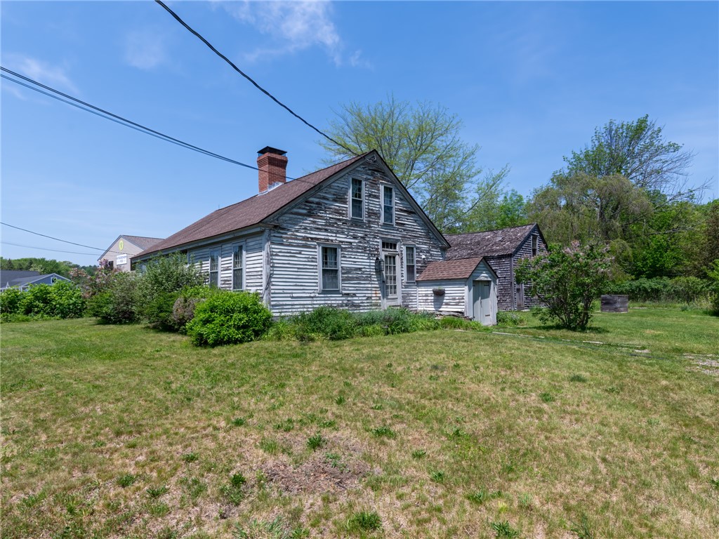 383 Putnam Pike