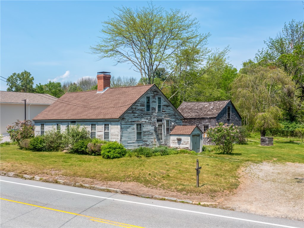 383 Putnam Pike