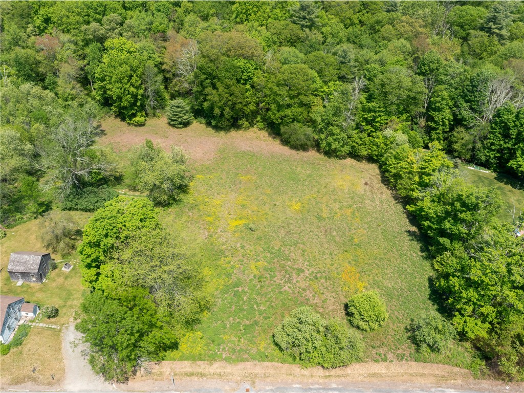 383 Putnam Pike