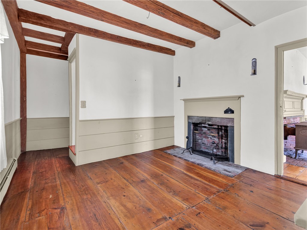 383 Putnam Pike