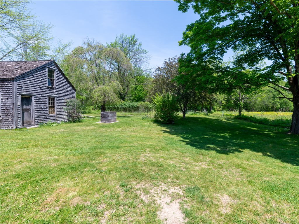 383 Putnam Pike