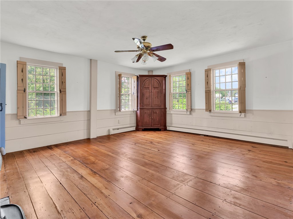 383 Putnam Pike