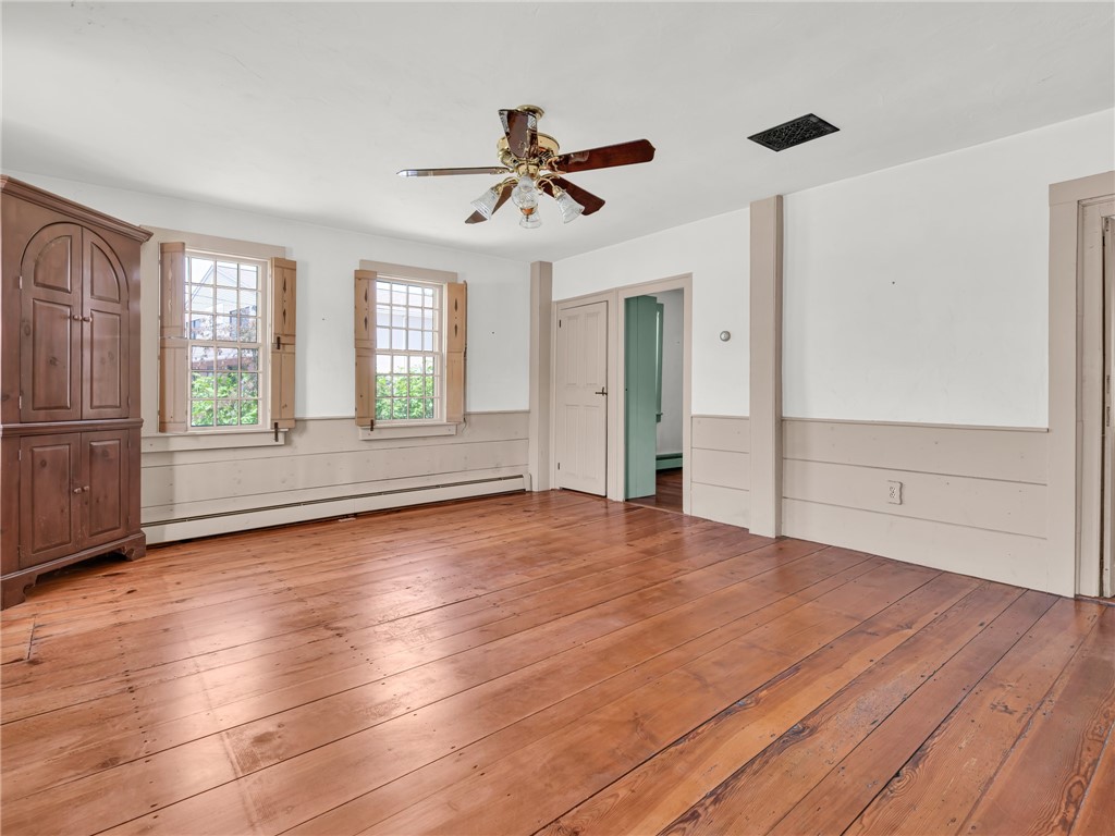 383 Putnam Pike