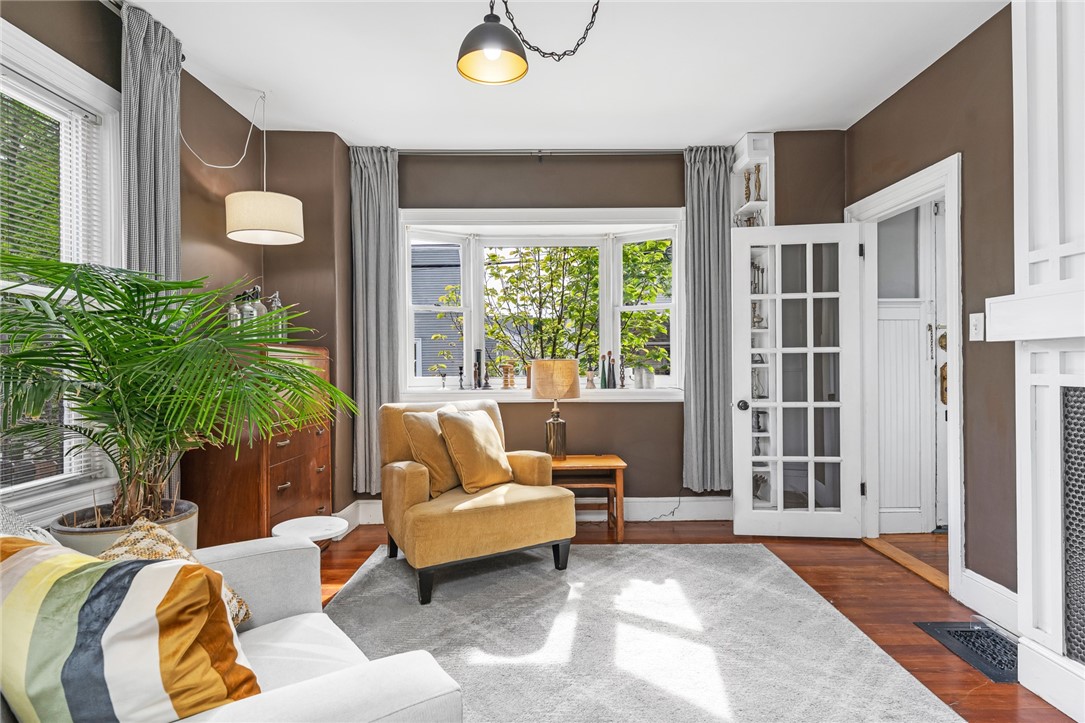 5 Dennis Avenue