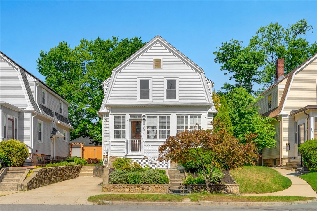 1058 Narragansett Boulevard